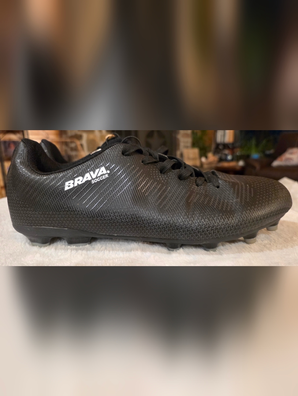 Men's Black Athletic Soccer Cleats